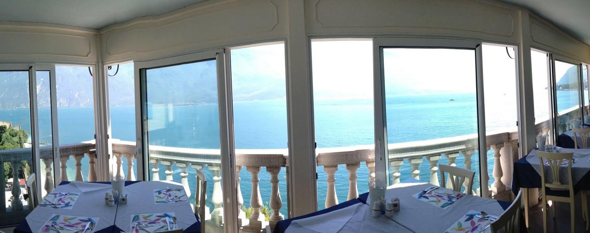 Villa Romantica Hotel Limone sul Garda Exterior photo